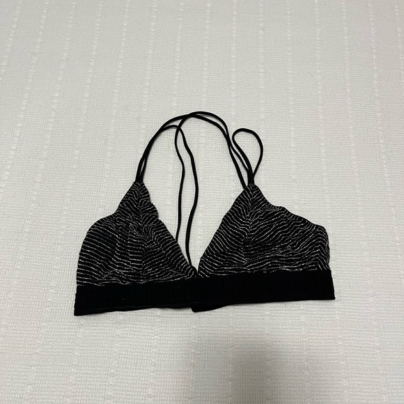 Victoria’s Secret pink bralette medium - Picture 2 of 2